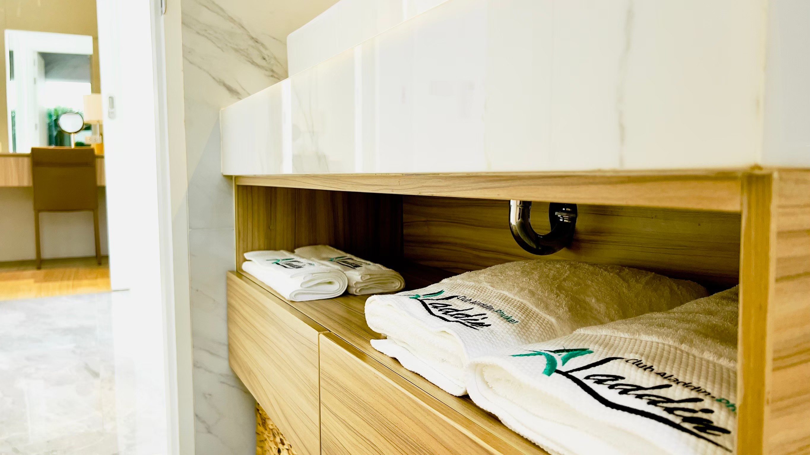 Kamala Garden View Villas